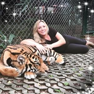 Meet your Posher, Kelly